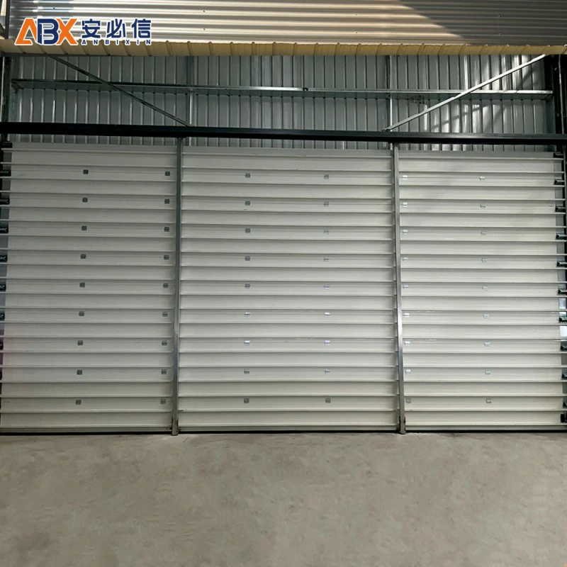 山南市分节式滑升门